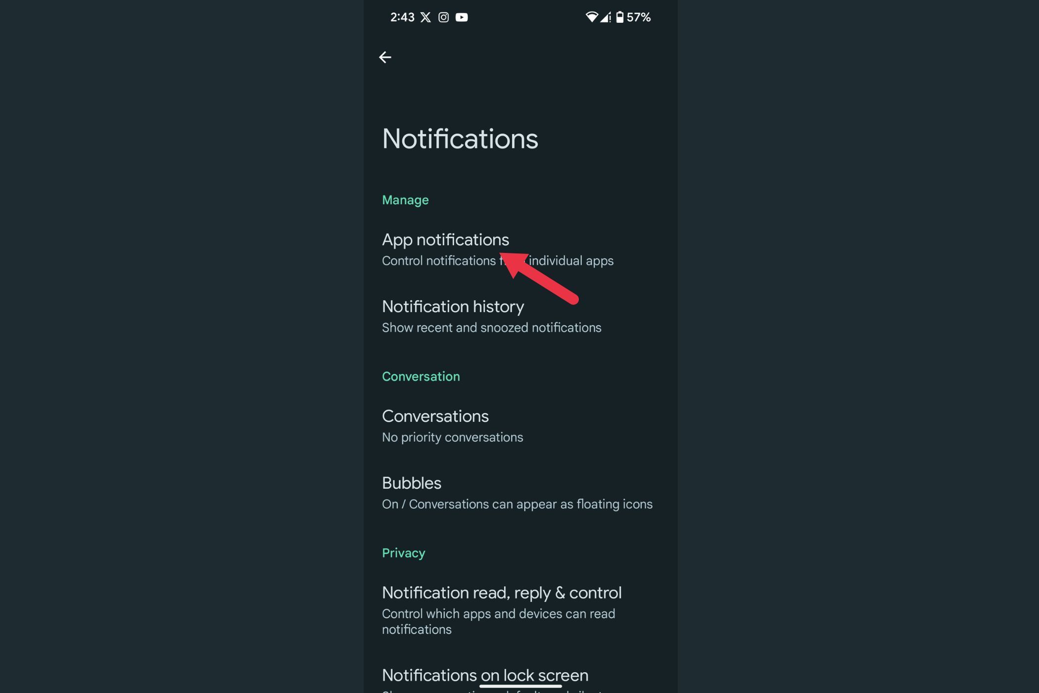 Функции уведомлений Android, о которых вы не знали, и которые сделают вас более продуктивными 🔥📱 21 Стрелка, выделяющая меню уведомлений приложения