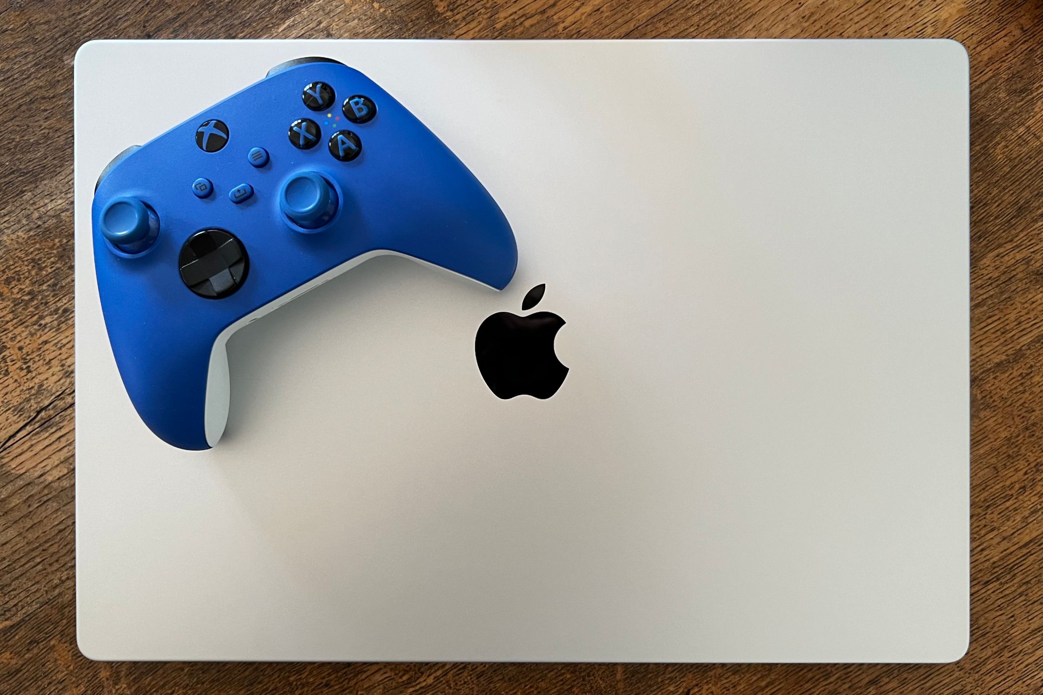 How to Set Up a Mac for Better Gaming: Optimize in 4 Simple Steps ⚡✨ 11 MacBook Pro with Xbox Series X (Core) controller