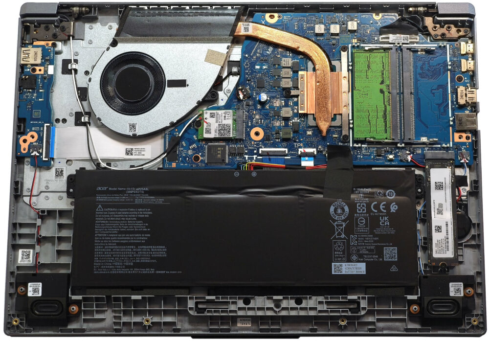 Acer Aspire Go AG15-51P Teardown 🚀 Einfache Demontage zur Verbesserung Ihres Laptops! 🔧💻 15 Demontage des Acer Aspire Go