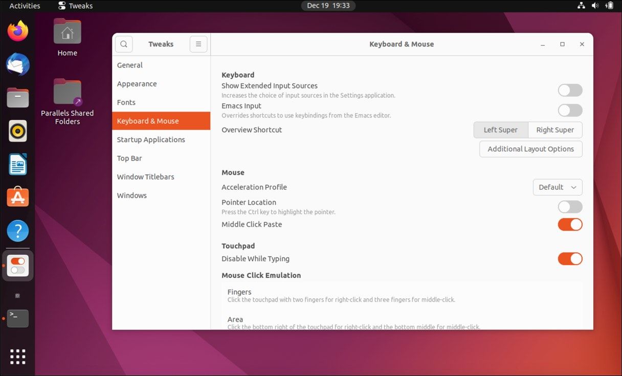 Configuraciones de Ubuntu que mejoran tu experiencia: Aprendé los 7 Secretos 16 Una captura de pantalla que muestra la aplicación de configuración de GNOME Tweaks en Ubuntu, con opciones de teclado y mouse.