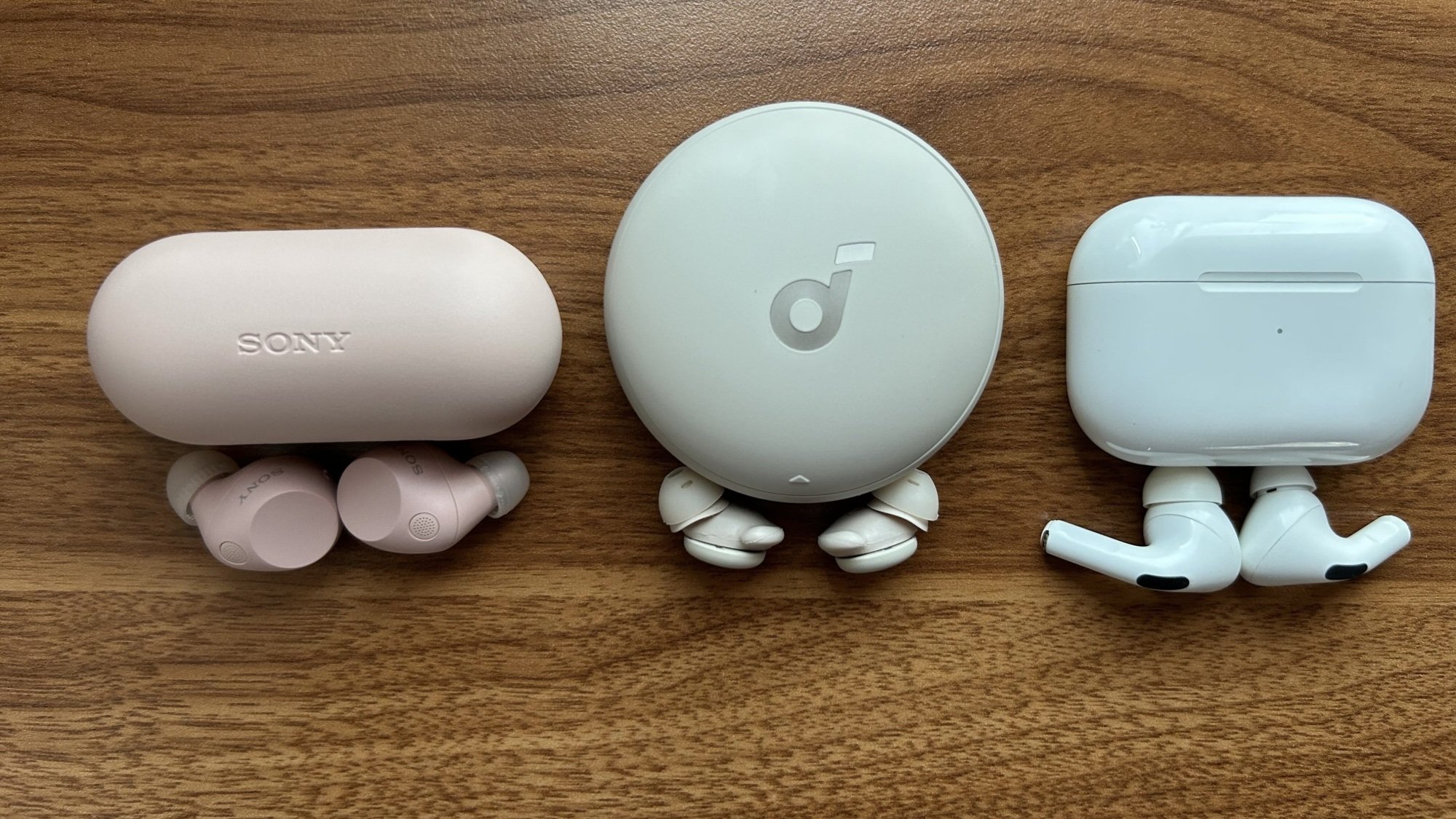 Auriculares para dormir: 3 opciones que transforman tus noches 🌙✨ 3 auriculares sony, auriculares Anker Soundcore A20 para dormir y Apple AirPods