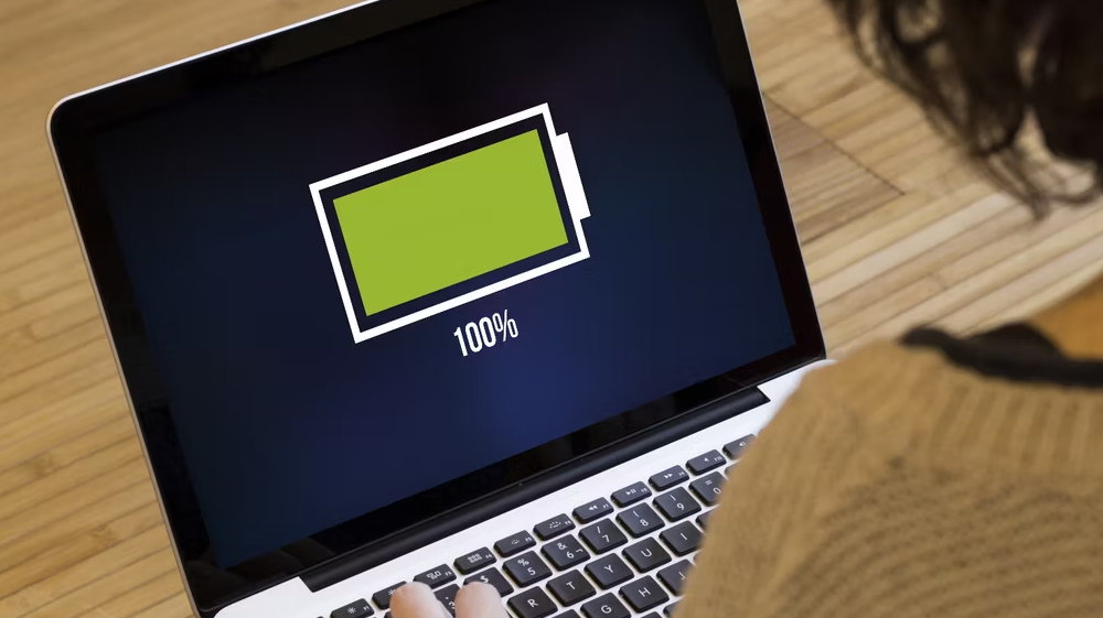 Autonomía Total Guía rápida para un portátil incansable 🔋 8 Proceso de carga de batería en portátil moderno para mejor rendimiento