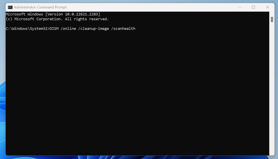 Scanning with DISM ScanHealth to detect corruption in Windows 11