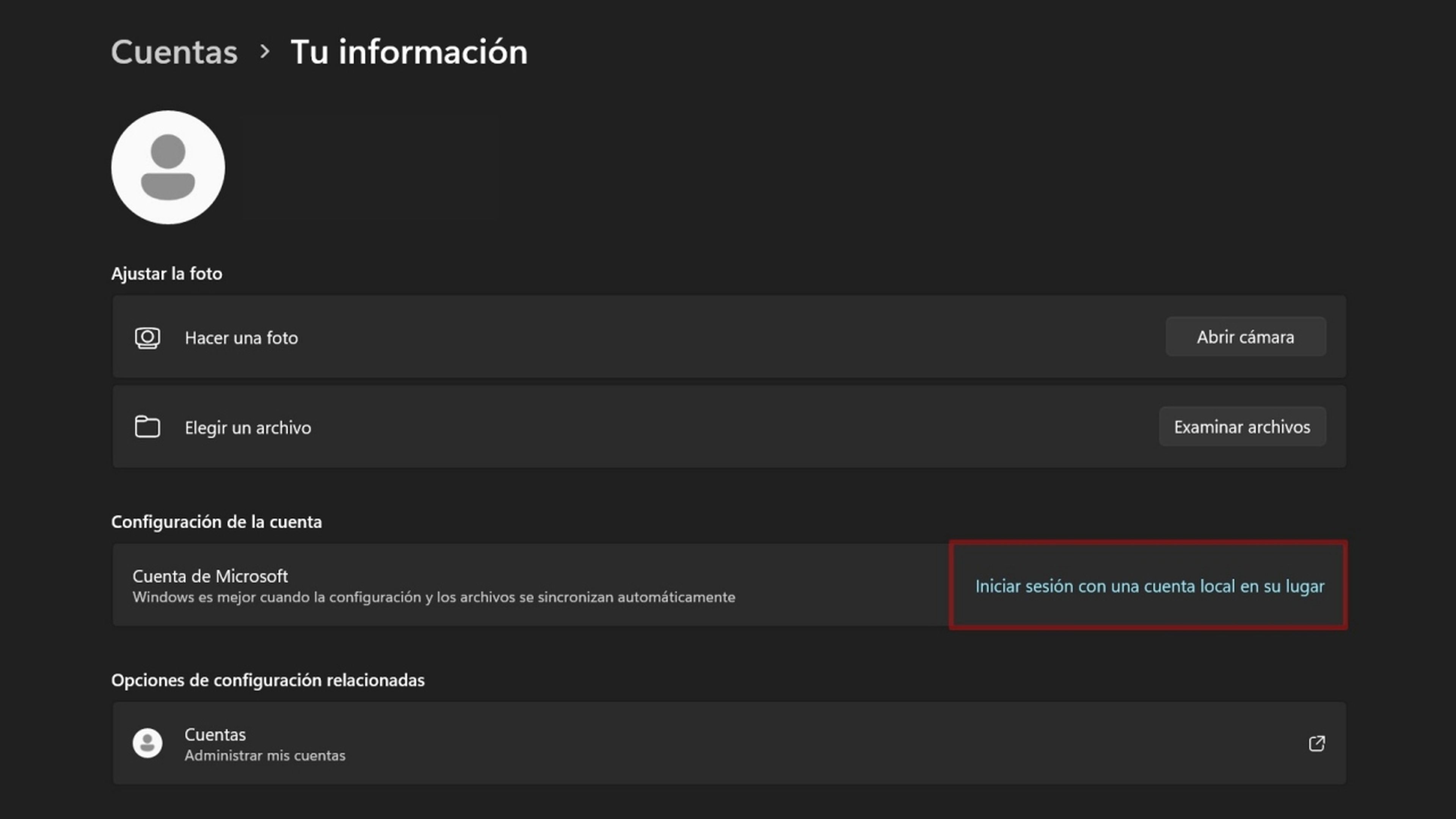 Pantalla para crear cuenta local en Windows 11 durante configuración