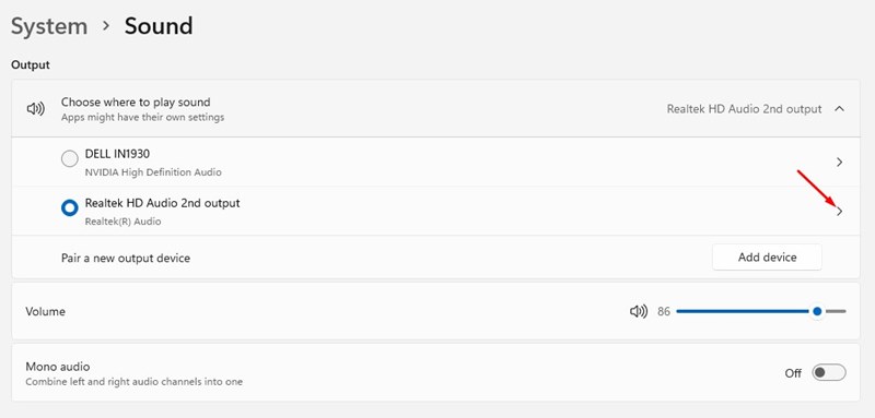 Selección del dispositivo de salida en la configuración de sonido de Windows 11