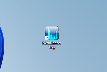 أيقونة NetBalancer في شريط مهام Windows 11 تُظهر سرعة الإنترنت