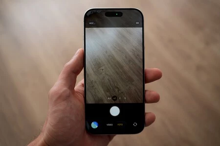 Cómo preparar tu iPhone para iOS 26: Actualiza sin fallos 🔥 32 Nueva interfaz de Cámara en iOS 26: modos Foto y Vídeo simplificados