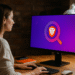 Ask Brave - Persoon die Ask Brave gebruikt in de Brave-browser op een desktopcomputer, paars scherm met vergrootglas en leeuwenlogo, toont privacy-eerst zoeken in een thuiskantoor.