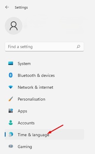В разделе «Конфигурация» выберите «Время и язык».