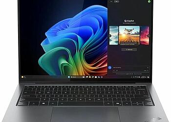 Windows 11 ディスプレイと Copilot、プレミアム超薄型デザイン、バックライト付きキーボードを備えた ThinkPad X9-14 Gen 1 の箱なしノート PC、パフォーマンスと主要な購入決定に関する技術分析。